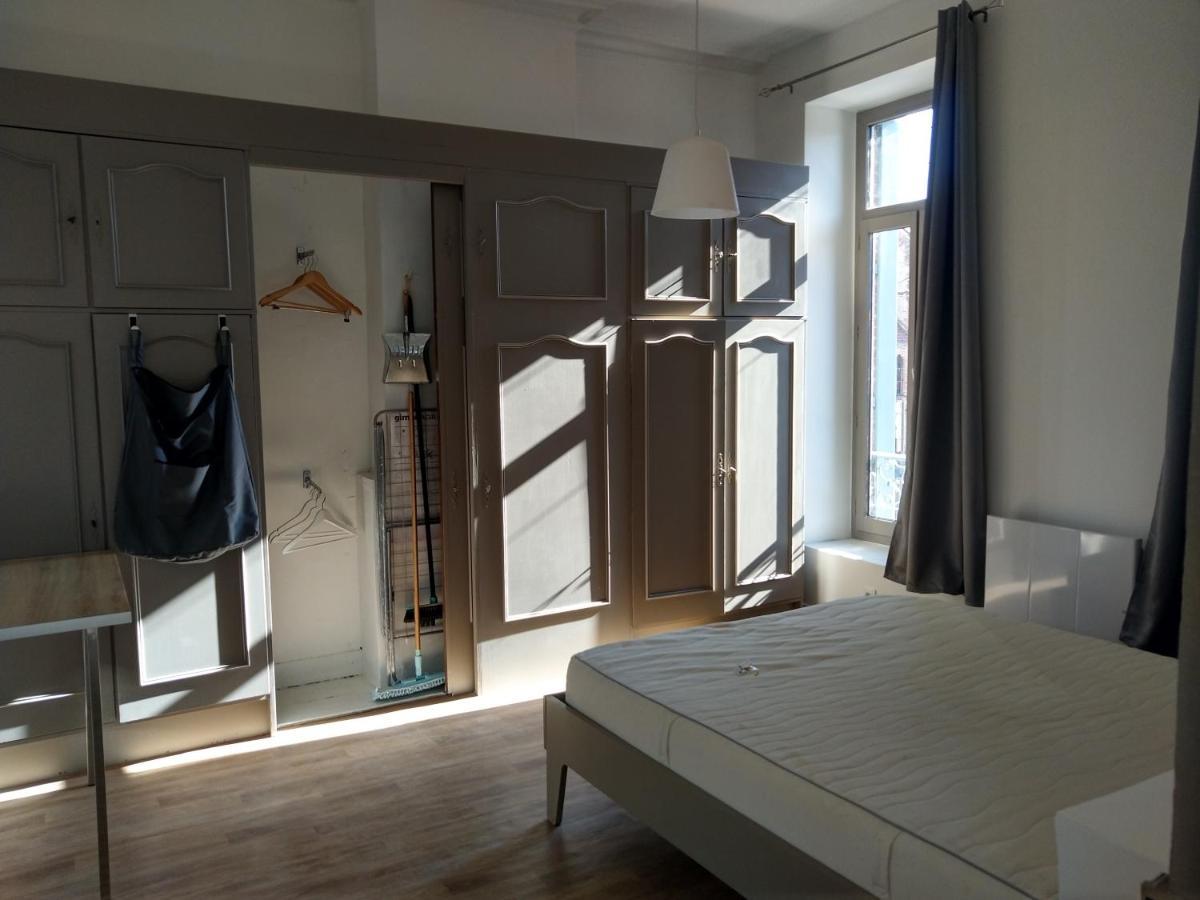 מונטובן Le Cours Foucault - 3 Appartements - 8 Couchages מראה חיצוני תמונה